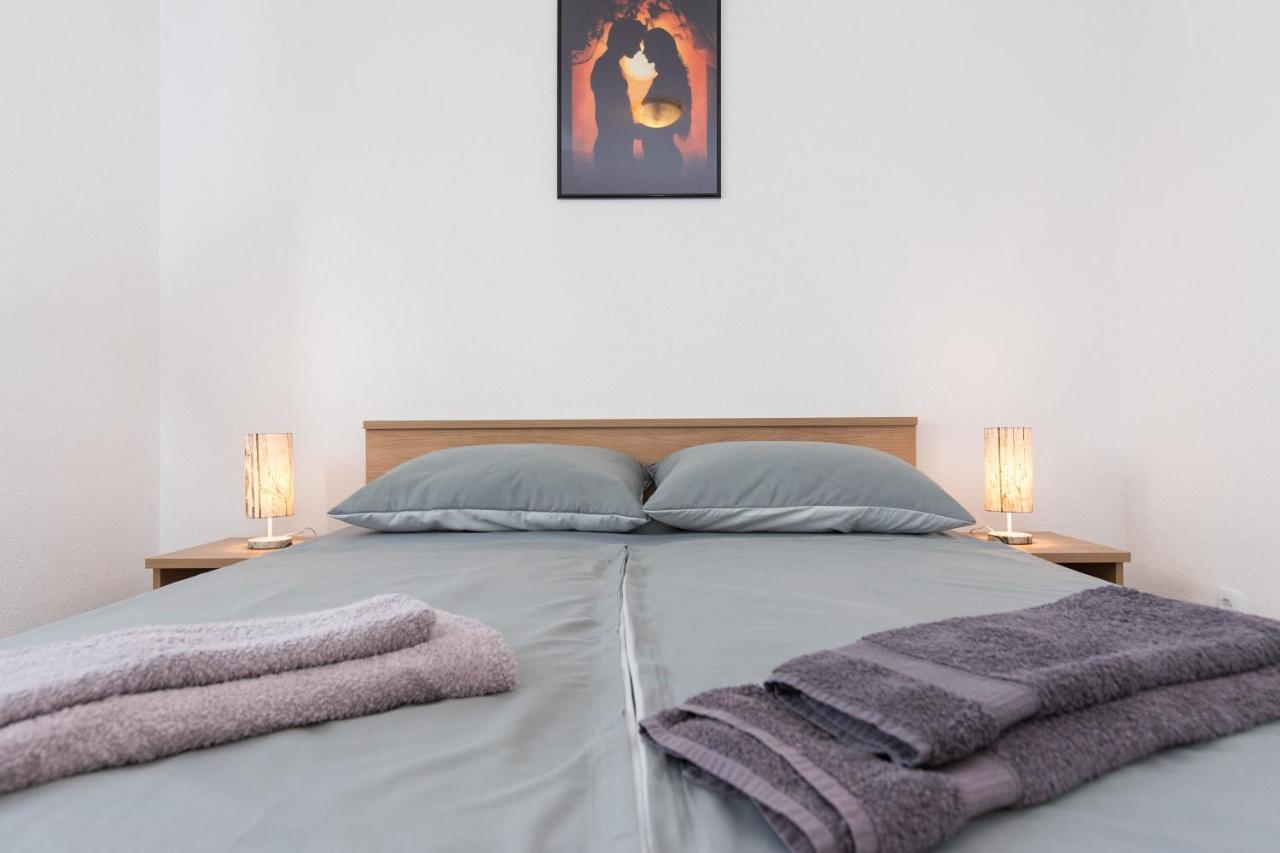 Apartment Dajana Pinezići Extérieur photo