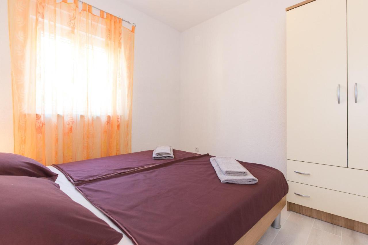 Apartment Dajana Pinezići Extérieur photo