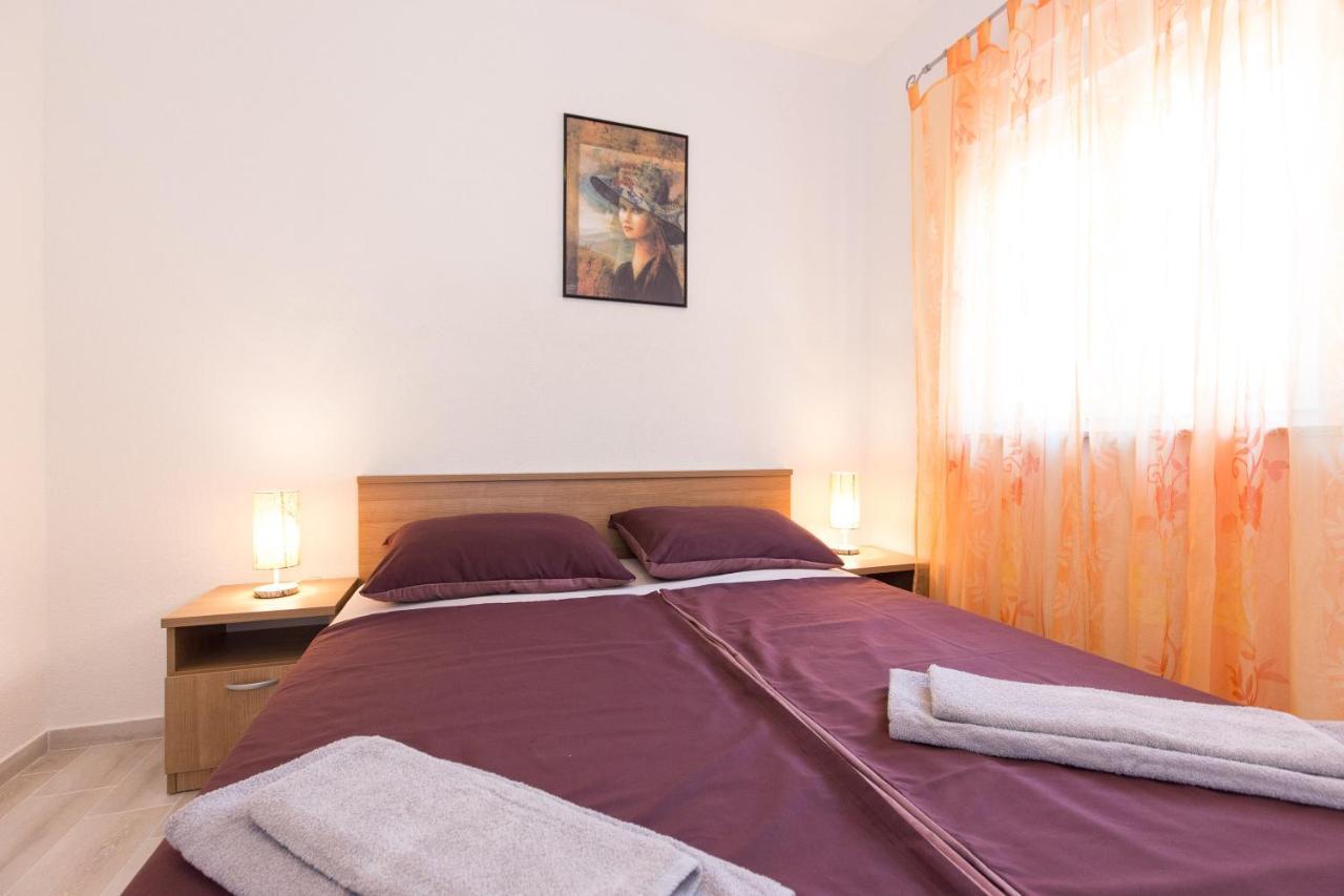 Apartment Dajana Pinezići Extérieur photo
