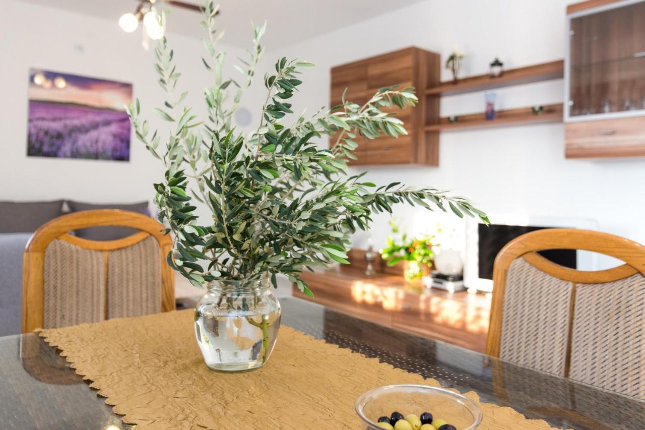 Apartment Dajana Pinezići Extérieur photo
